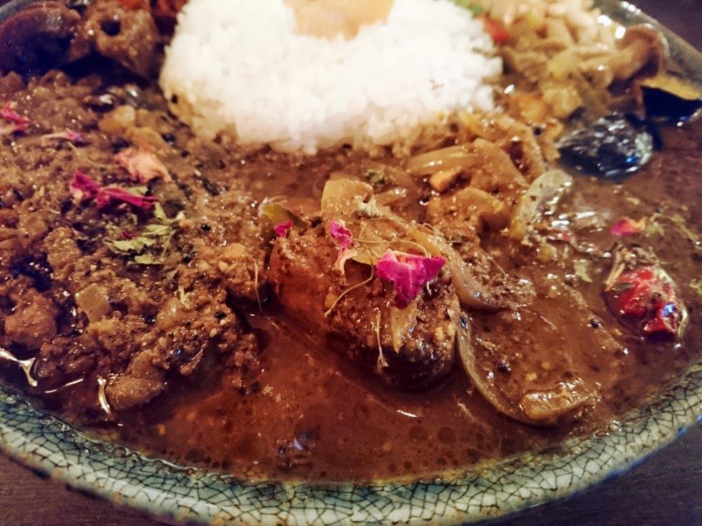 curry bar nidomi（ニドミ）