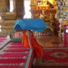 チェンマイの寺院「ワット・スアン・ドーク」で輝く黄金仏＆いたずら修行僧